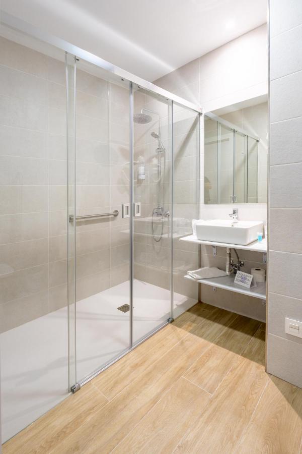 Hostal Romerito Malaga Luaran gambar